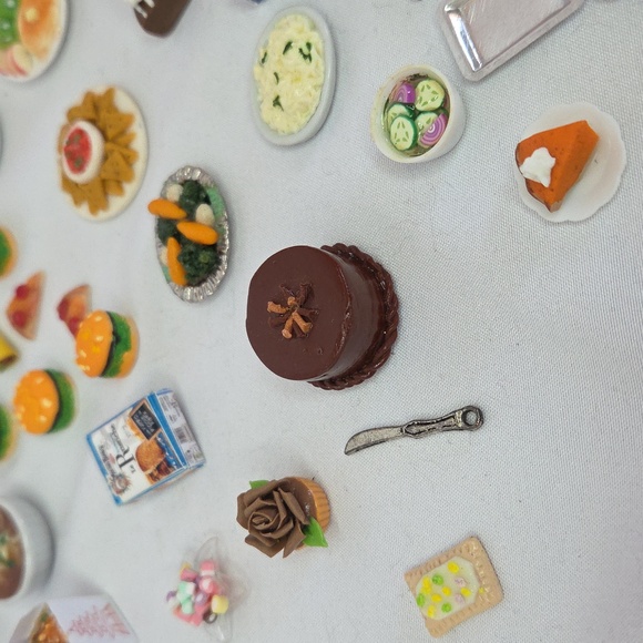 71 Piece Doll House Miniature Food Snack Dishes Lot - Picture 8 of 10